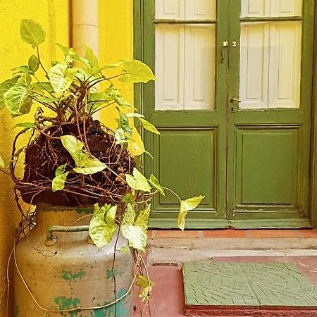 コロニア・デル・サクラメント Casa Calmaホステル エクステリア 写真