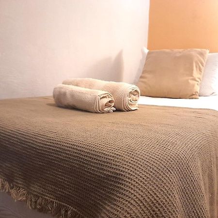 コロニア・デル・サクラメント Casa Calmaホステル エクステリア 写真